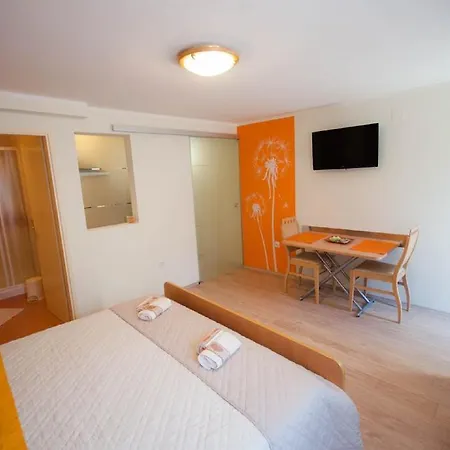 Apartment Dario By The Sea
